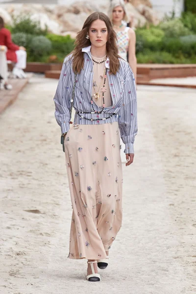 Look 56